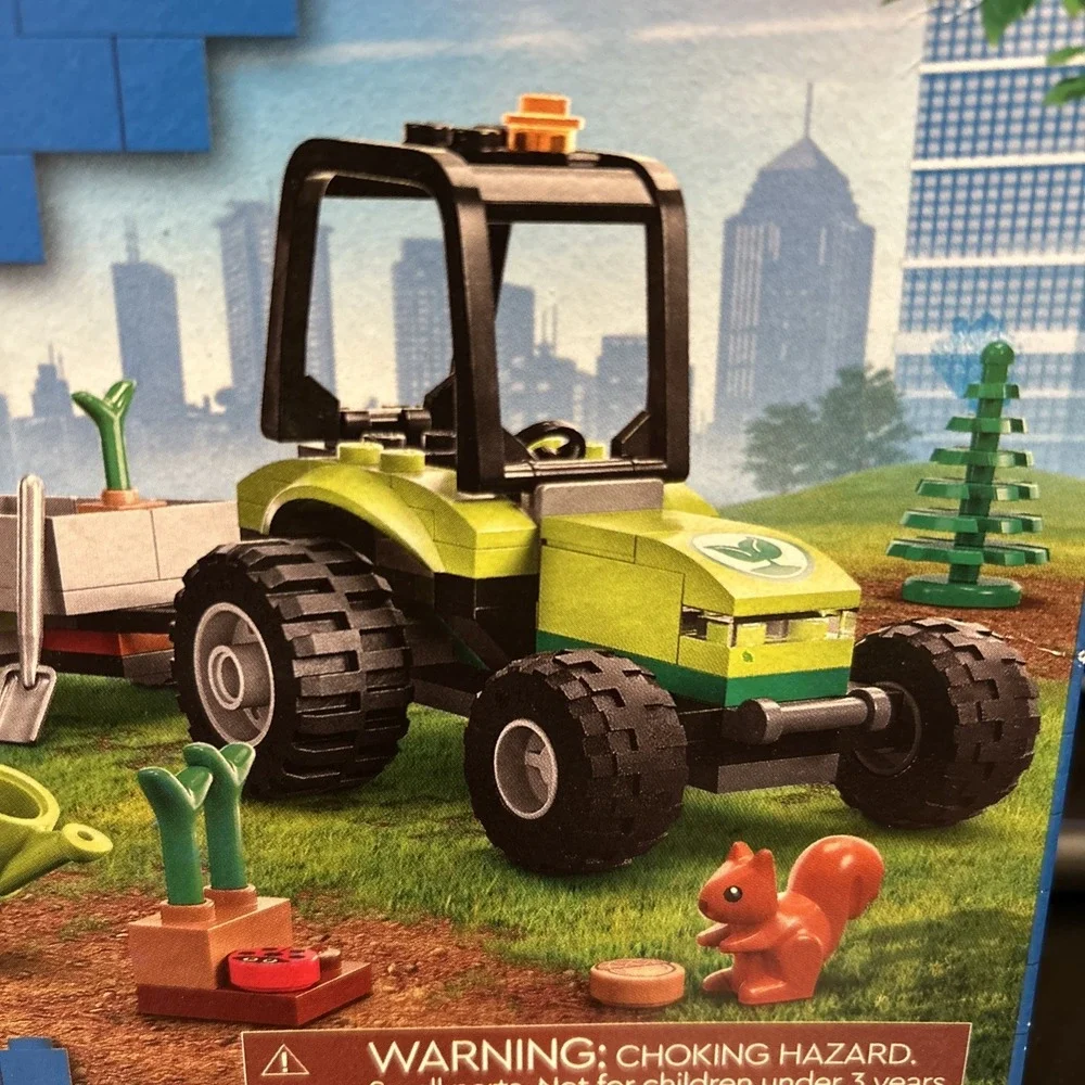 Retired LEGO CITY: Park Tractor (60390)‎